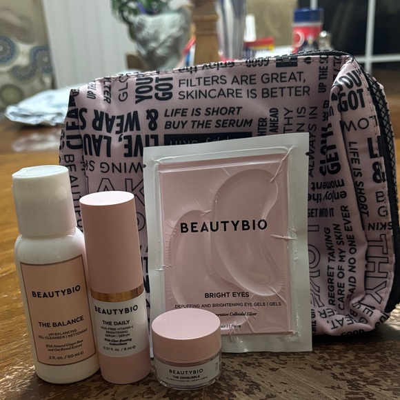 Beautybio Set with Makeup bag and trial size products. - Picture 4 of 4